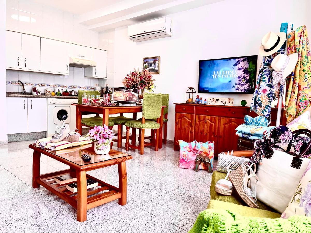 Emycanarias Holiday Homes Vecindario Весіндаріо Екстер'єр фото