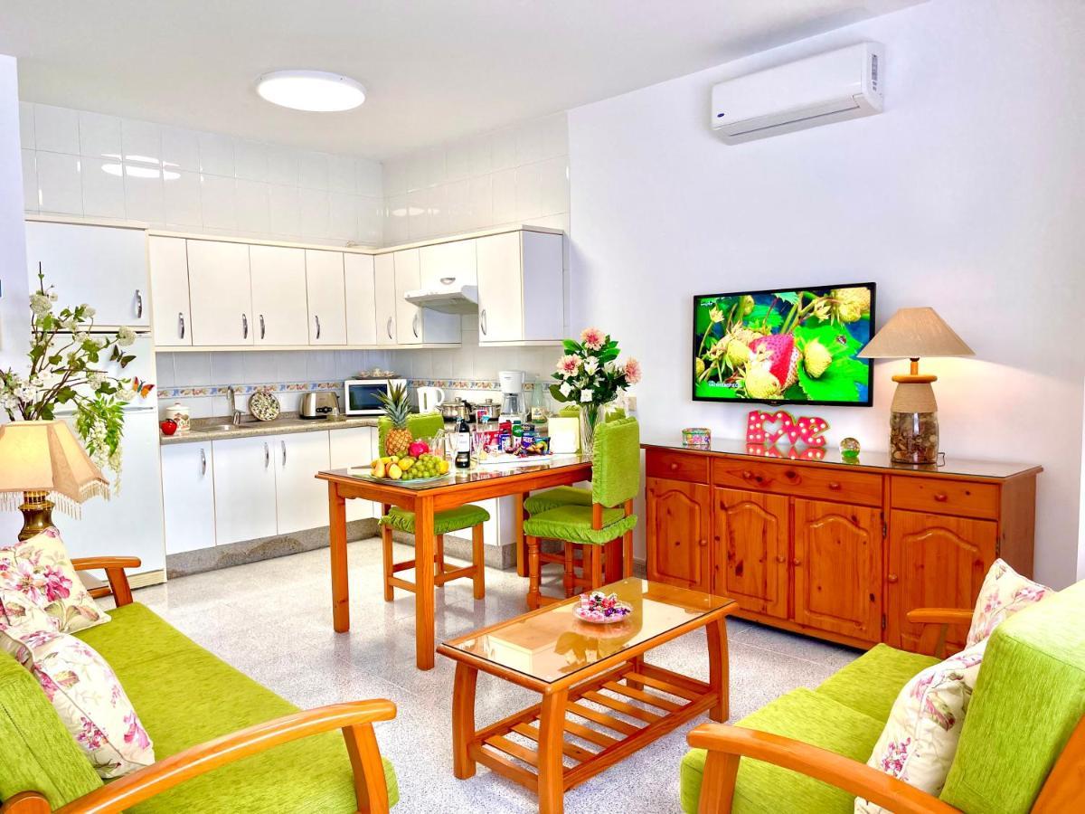 Emycanarias Holiday Homes Vecindario Весіндаріо Екстер'єр фото