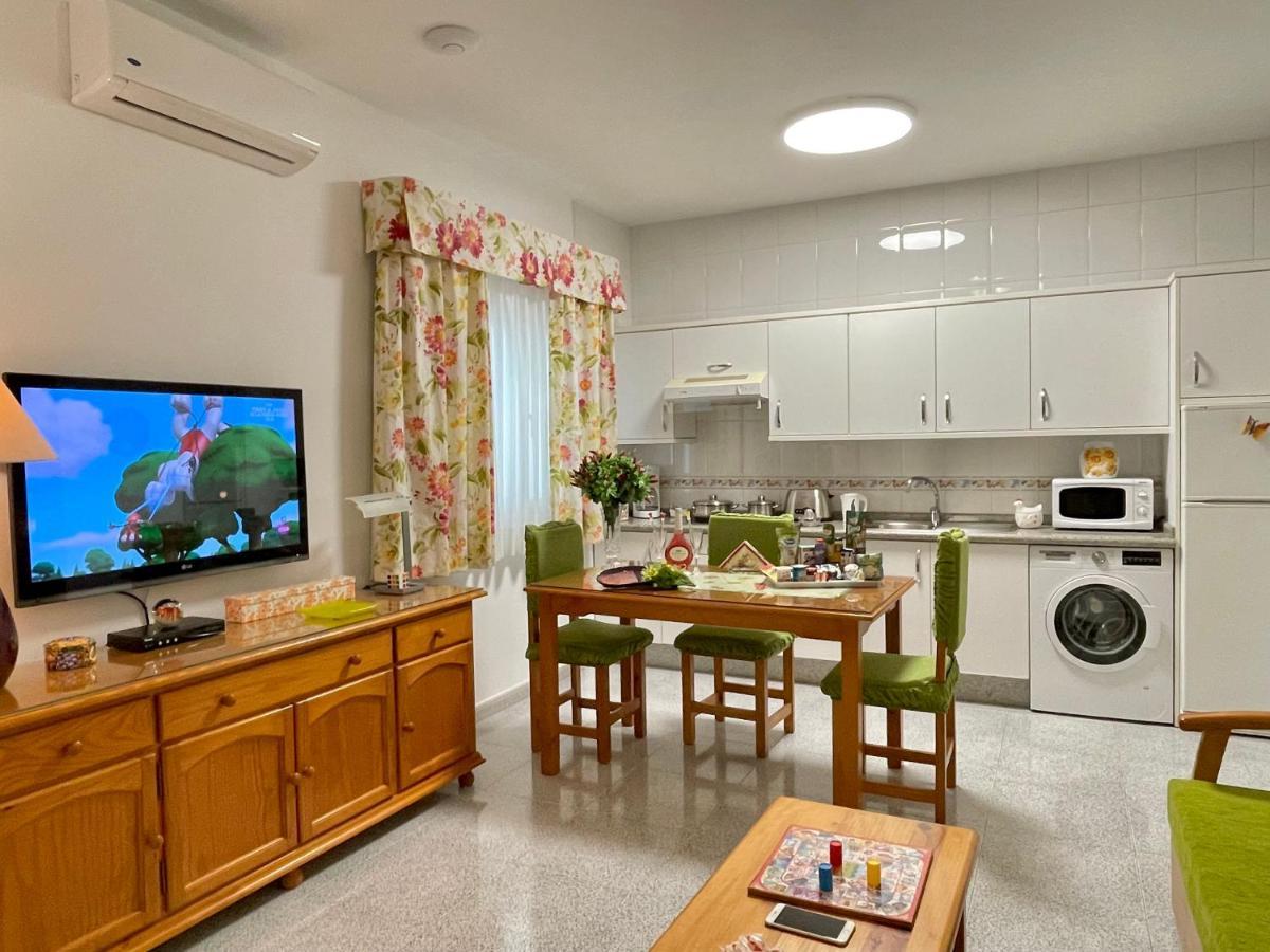 Emycanarias Holiday Homes Vecindario Весіндаріо Екстер'єр фото