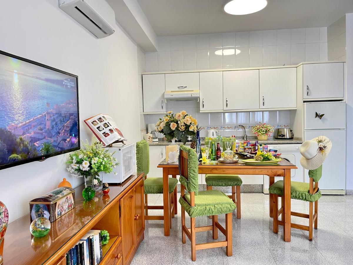 Emycanarias Holiday Homes Vecindario Весіндаріо Екстер'єр фото