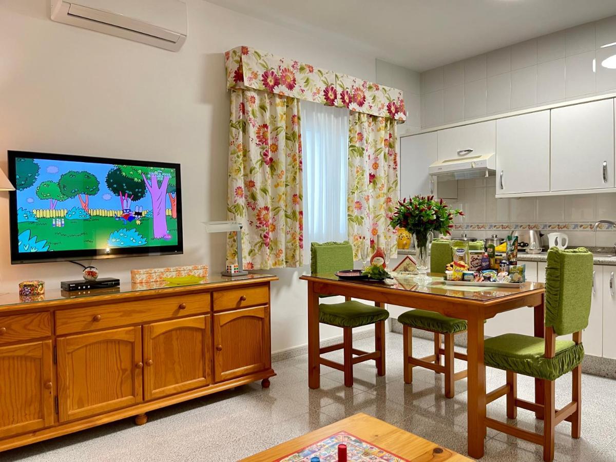 Emycanarias Holiday Homes Vecindario Весіндаріо Екстер'єр фото