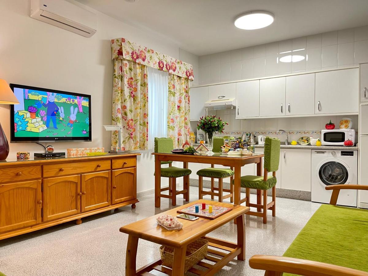 Emycanarias Holiday Homes Vecindario Весіндаріо Екстер'єр фото