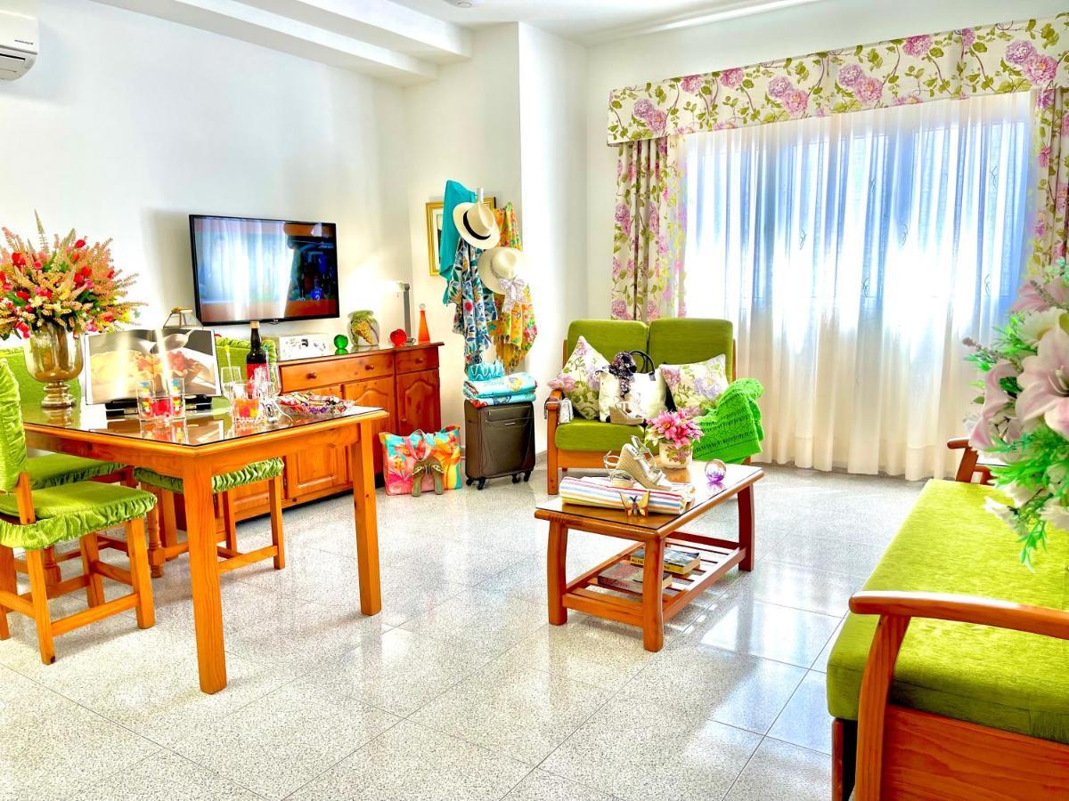 Emycanarias Holiday Homes Vecindario Весіндаріо Екстер'єр фото