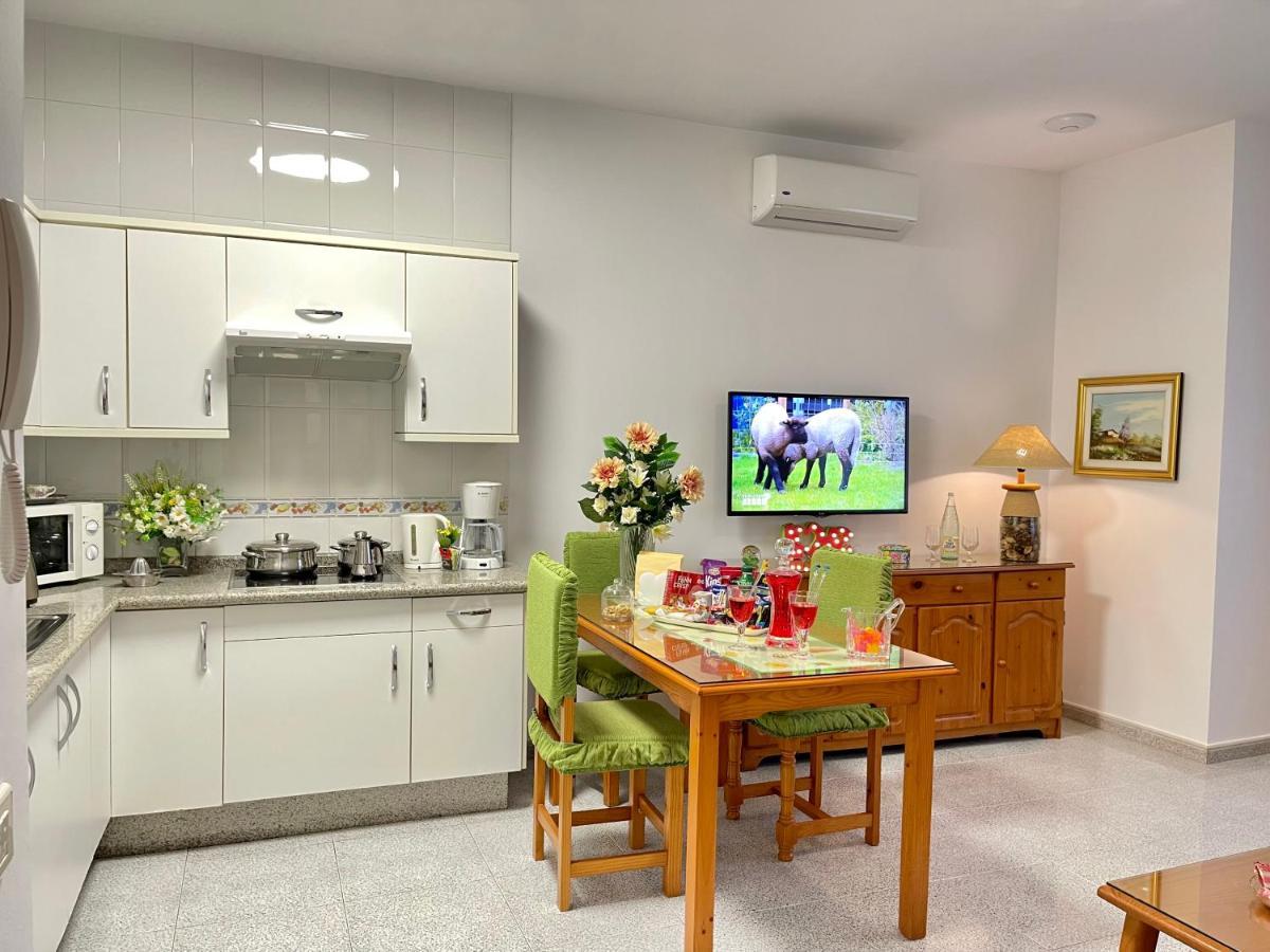Emycanarias Holiday Homes Vecindario Весіндаріо Екстер'єр фото