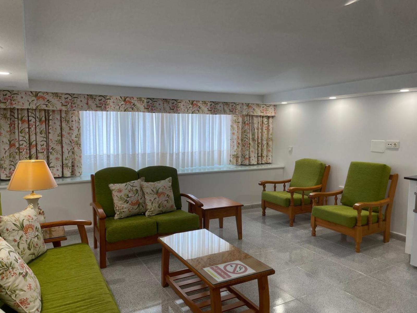 Emycanarias Holiday Homes Vecindario Весіндаріо Екстер'єр фото
