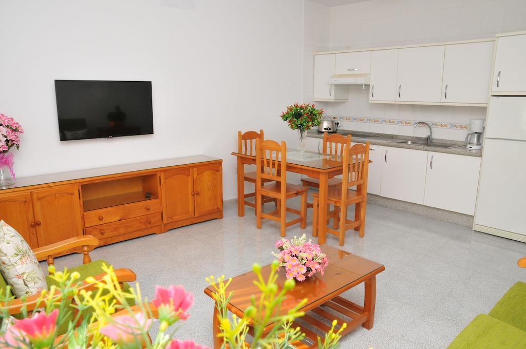 Emycanarias Holiday Homes Vecindario Весіндаріо Номер фото