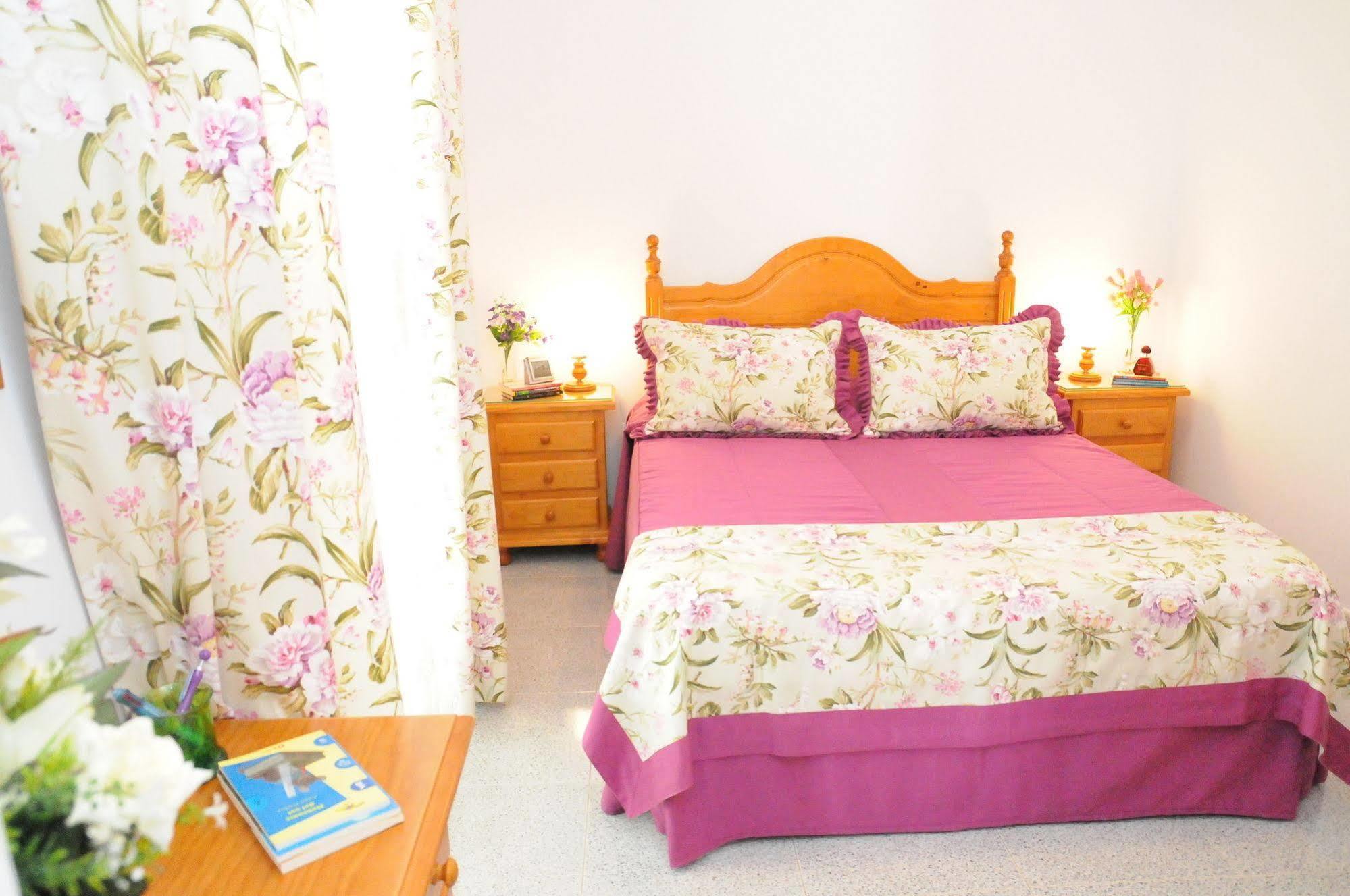 Emycanarias Holiday Homes Vecindario Весіндаріо Екстер'єр фото